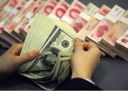 【深度】人民幣匯率如何保持基本穩(wěn)定？一文讀懂丨年中經(jīng)濟(jì)觀察